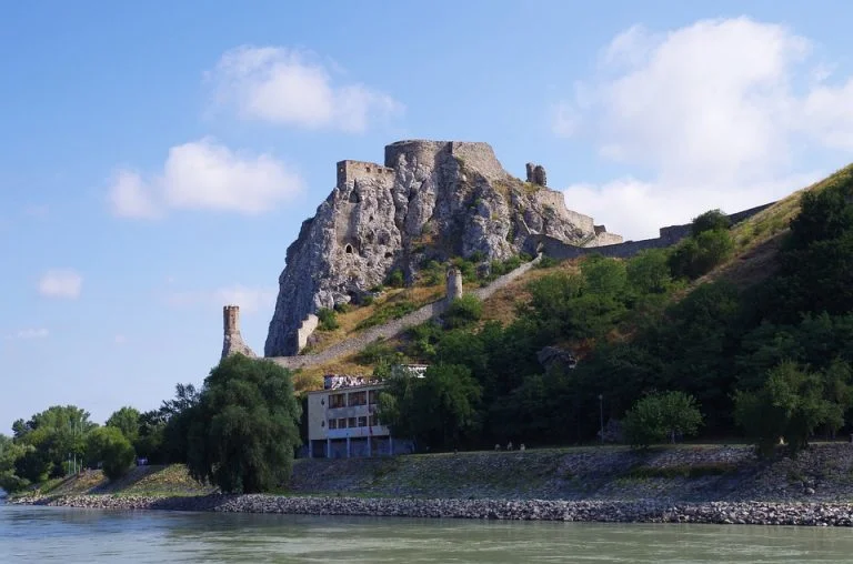 The unique cliff-top location of Devin Castle.