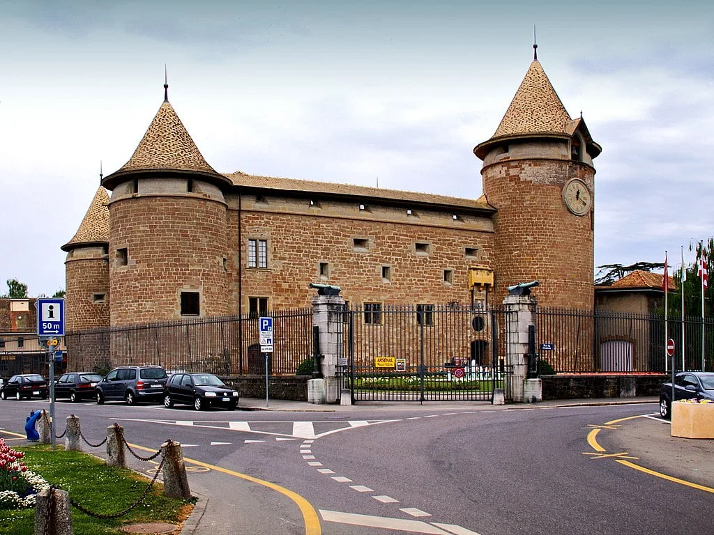 Morges Castle along the road.